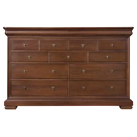 Traditional 11 Drawer Dresser